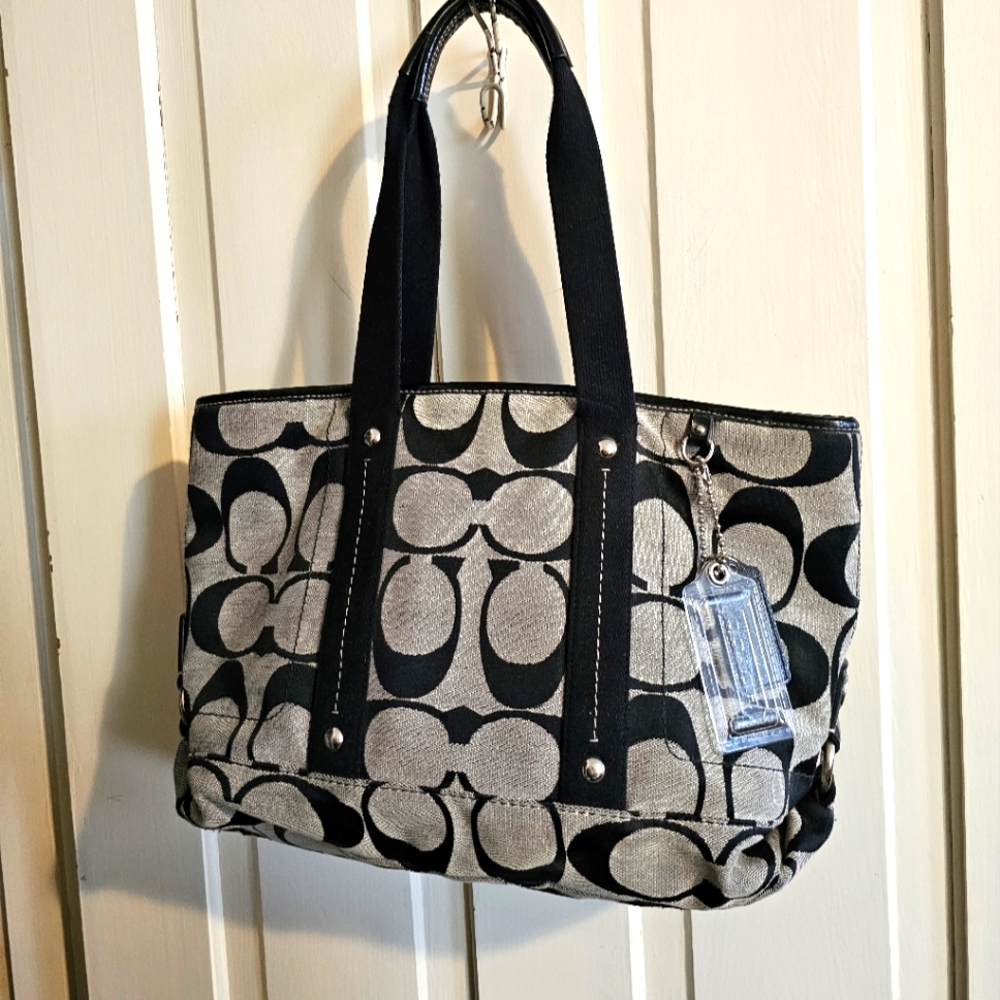 Coach signature hand bag